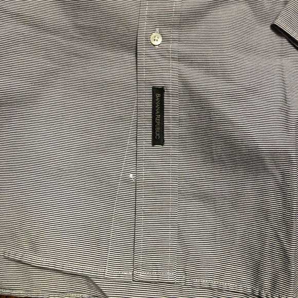 3 Banana Republic Shirts - Picture 8 of 8